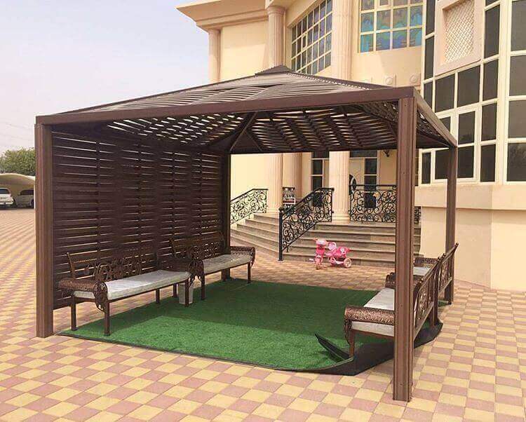 برجولات خشبية وحديدية في الأحساء