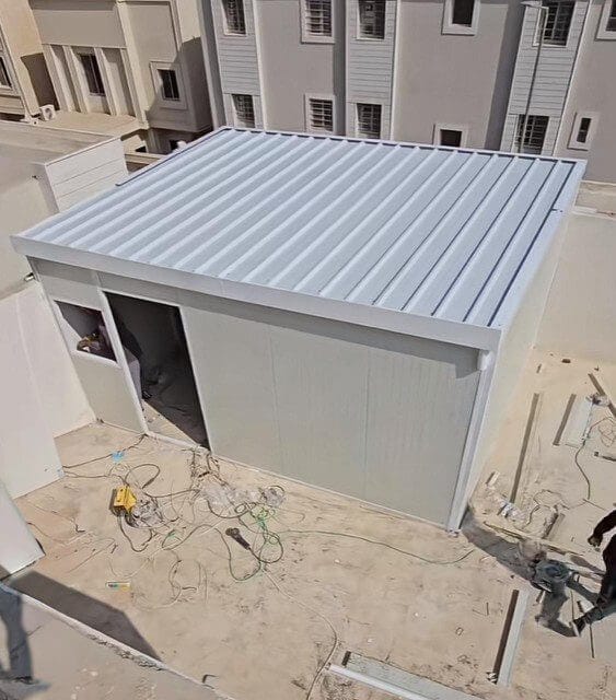 غرف ساندوتش بانل في الأحساء | حلول عصرية للملاحق والمستودعات