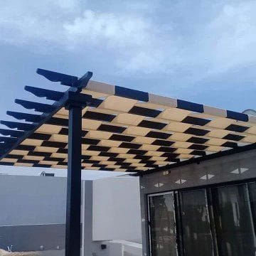 برجولات خشبية وحديدية في الأحساء